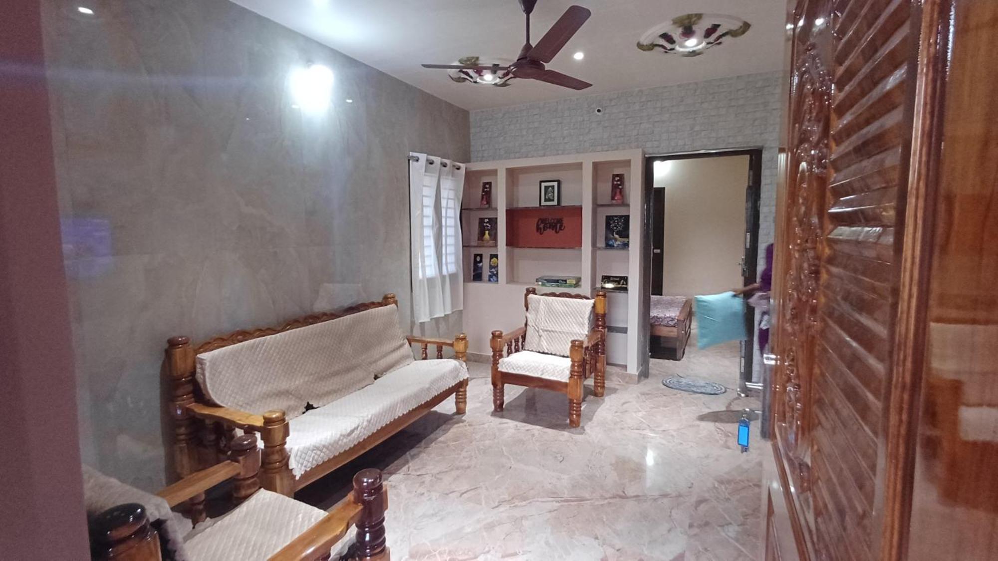Shi'S Thulasi 2Bhk In Coimbatore Near To Karpagam College, Palakkad Highway, Rathinam College And More ภายนอก รูปภาพ